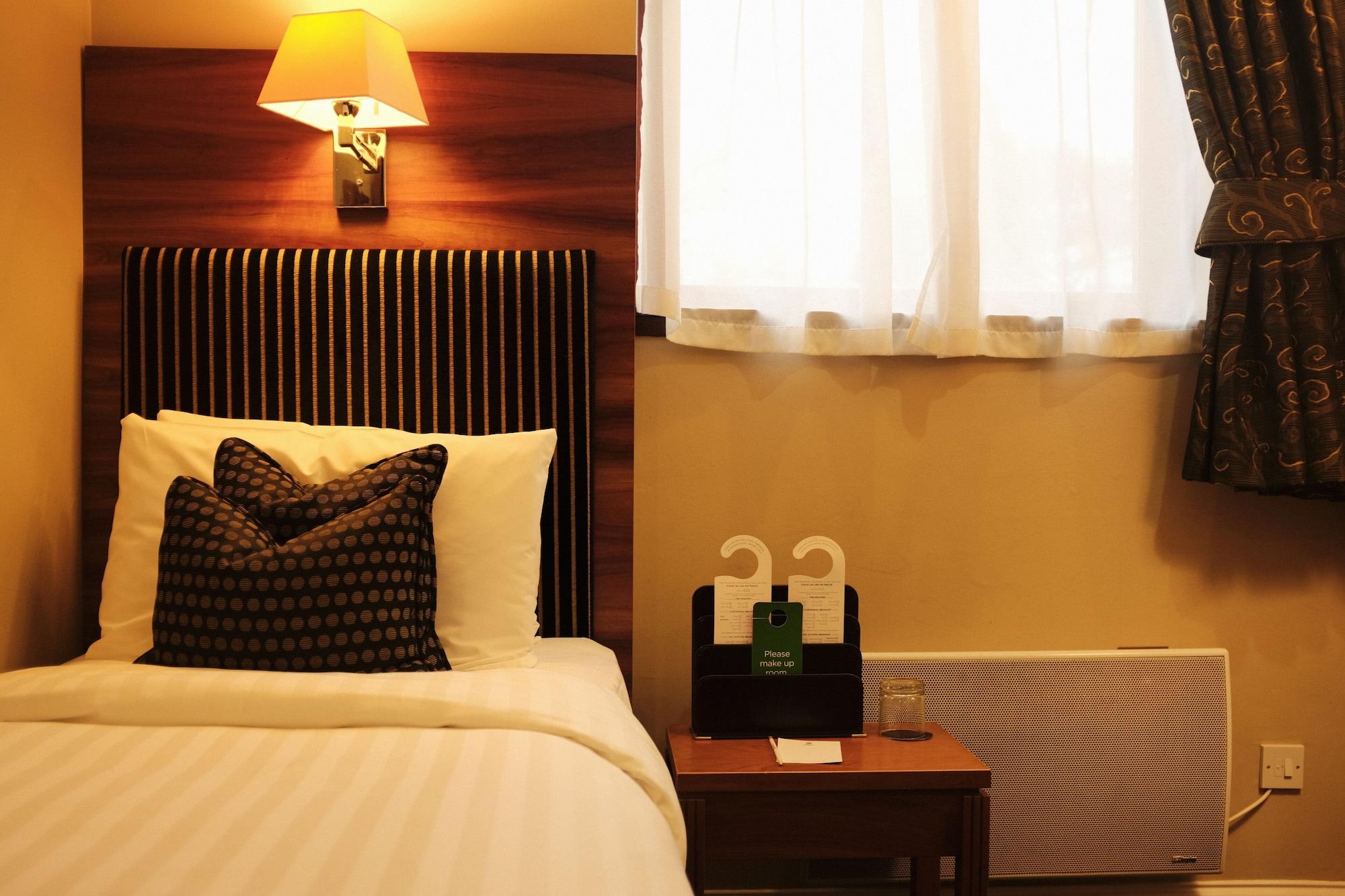 Best Western Garfield House Hotel Chryston Kültér fotó